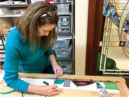 Loveland reporter herald article about Stacey waldfogels stained glass art.